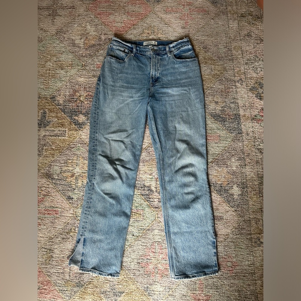 Abercrombie Curve Love 90s Straight Leg High Rise 28